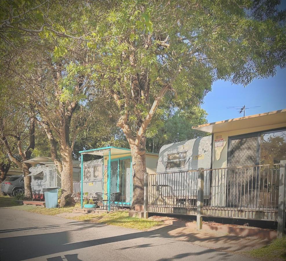 Mornington Peninsula Retro Caravans Rye Bagian luar foto